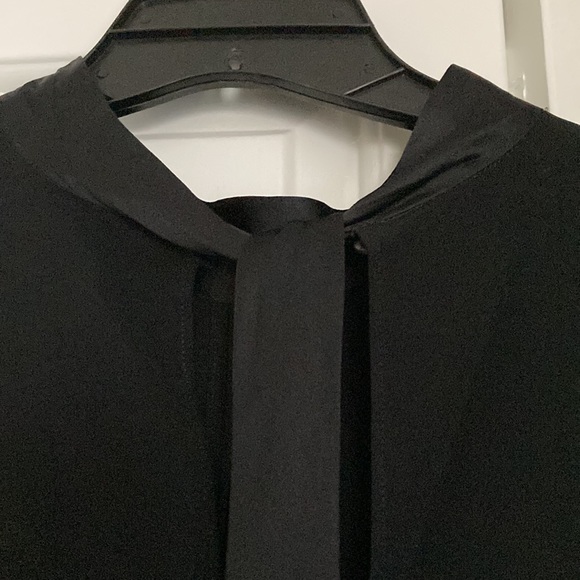 Veronica Beard blouse - Picture 5 of 7